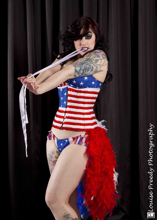  - 6aurora-galore-fire-burlesque-performer-mua-dark-make-up-tattoos-girls-with-tattoos-tattooed-performer-louise-preedy-american-us-flag-red-white-and-blue-boom-boom-baby-corset-costume